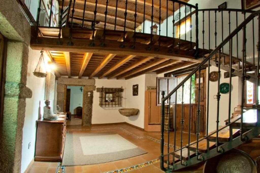 Casa Rural Lucía es una casa rural amplia con patio ideal para familias Cabezas Bajas Exterior foto
