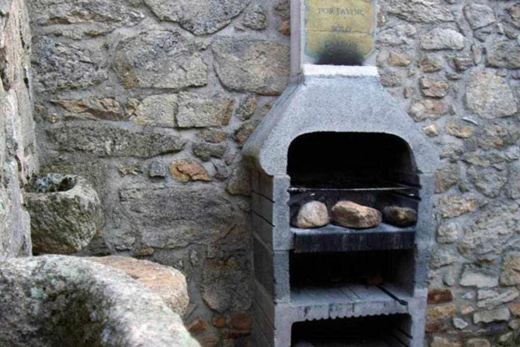 Casa Rural Lucía es una casa rural amplia con patio ideal para familias Cabezas Bajas Exterior foto